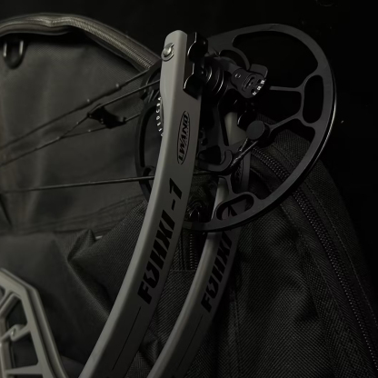 Continuous-Feed Night Vision Compound Bow Kit