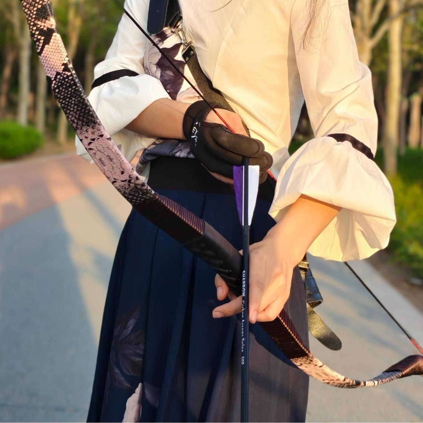 12 LBS Archery Tradition Longbow Set