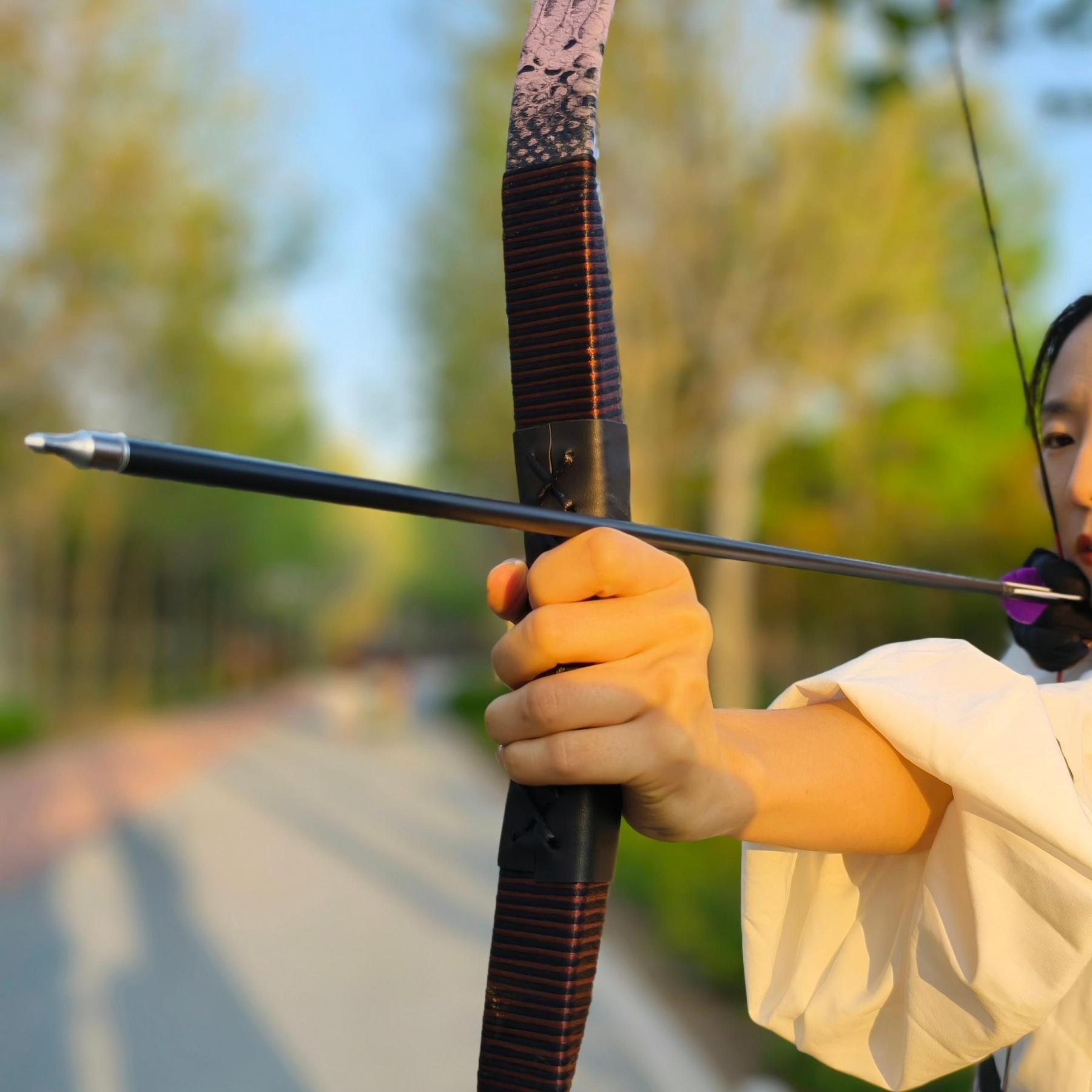 12 LBS Archery Tradition Longbow Set