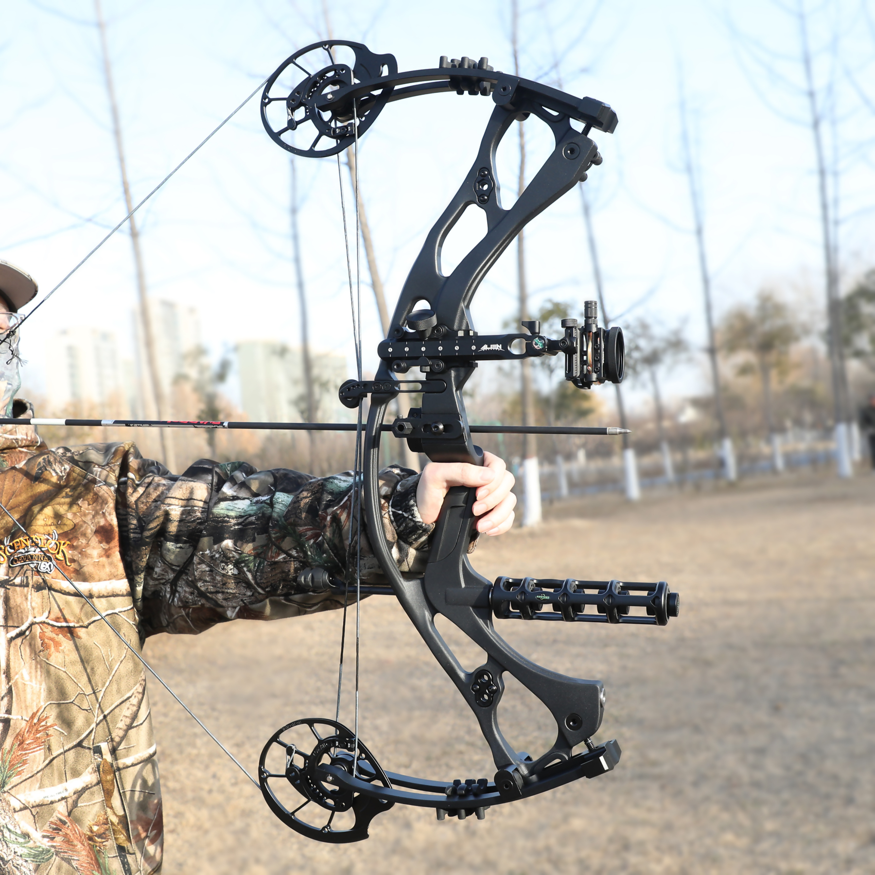 HOYT RX8 - H21 Compound Bow Arrow 3D Hunting Kit