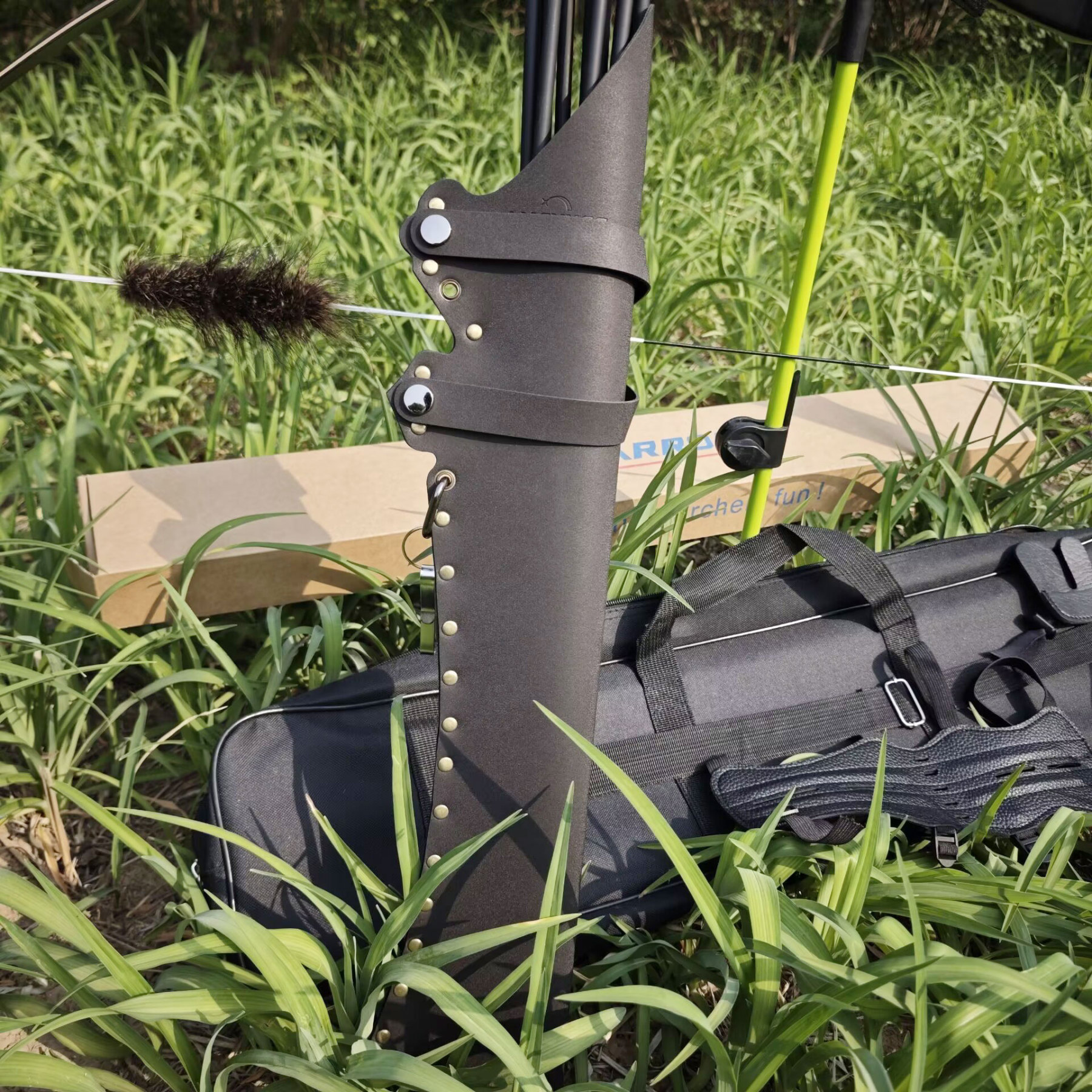 ILF Recurve Bowhunting American Archery with Quiver & Stabilzer & Arrows