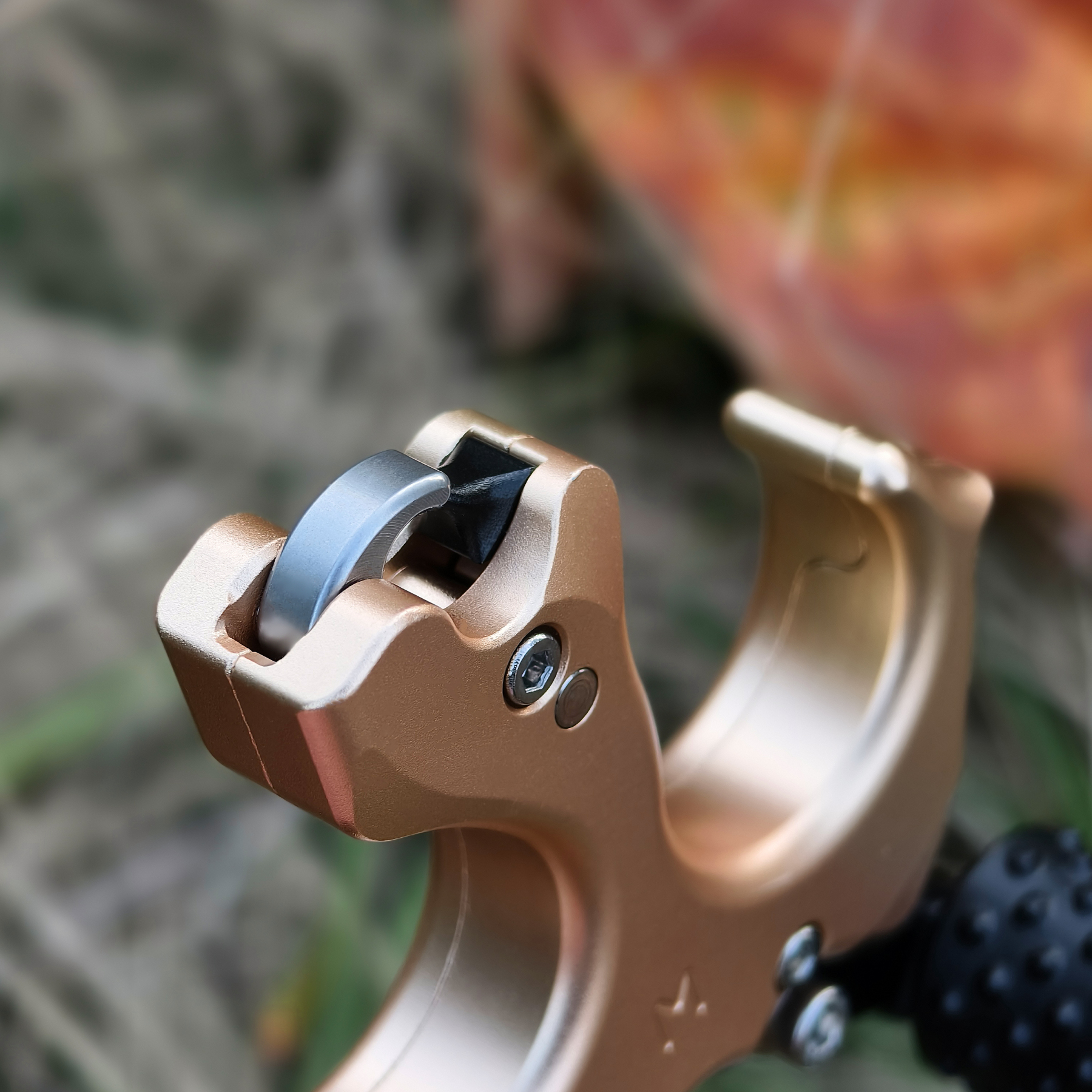 New Version - UV Button Release Aid Archery 3/4 Finger