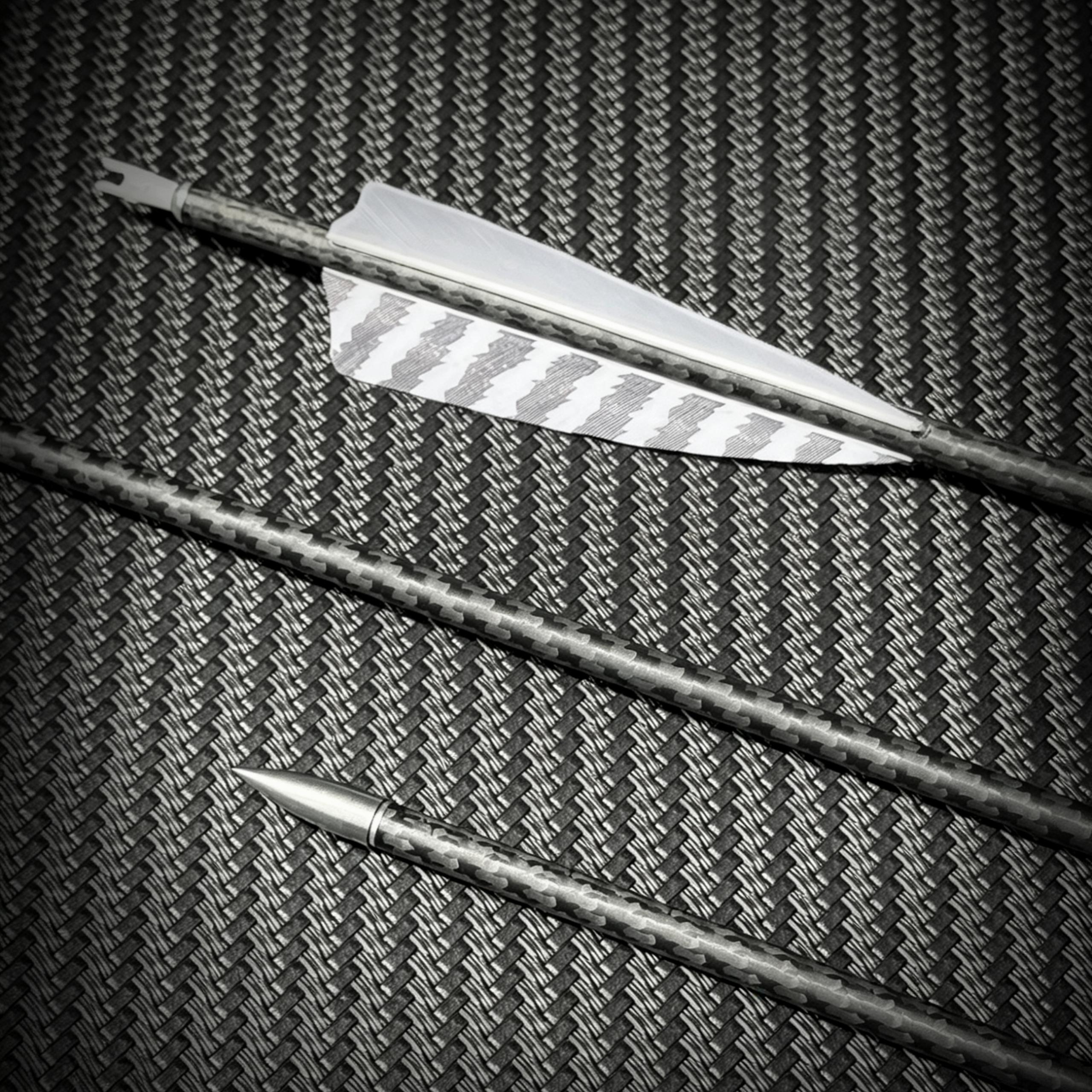 BOSEN Thunderbird 3K Carbon Arrows 6.2mm Real Feather 12 Arrows