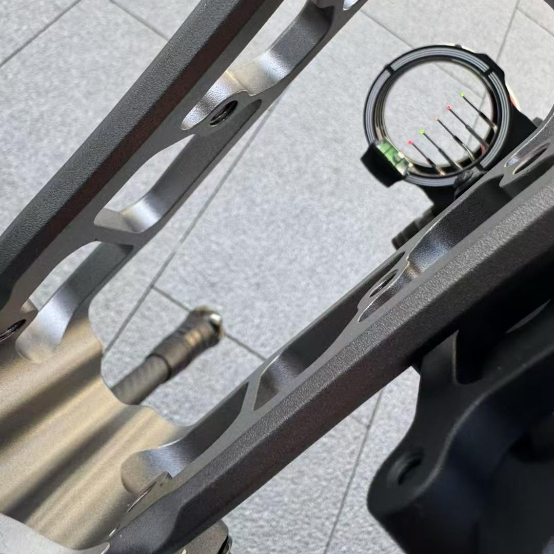 Dragon GT Compound Bow and Kit