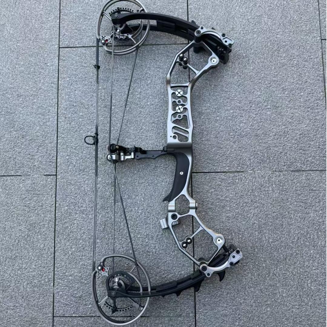Dragon GT Compound Bow and Kit