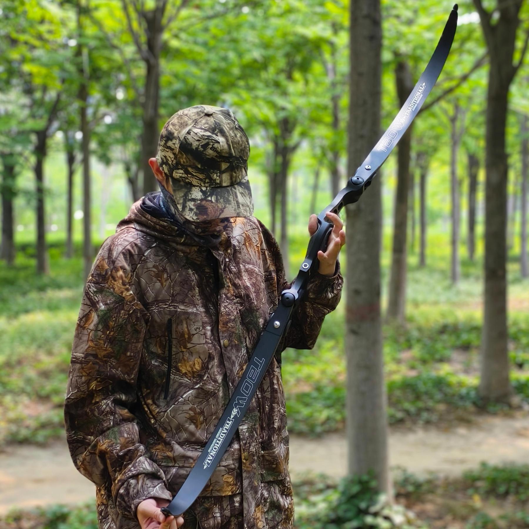 ILF Hunting Outdoor Recurve Bow and Arrows Kit with Case