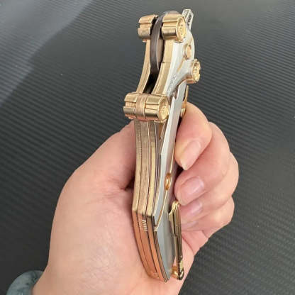 All-metal one-piece folding kitchen knife