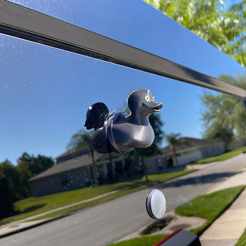 🚗💦 Meet the Ultimate Car Accessory: The Fun Middle Finger Spraying Duck! 🦆💥