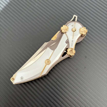 All-metal one-piece folding kitchen knife