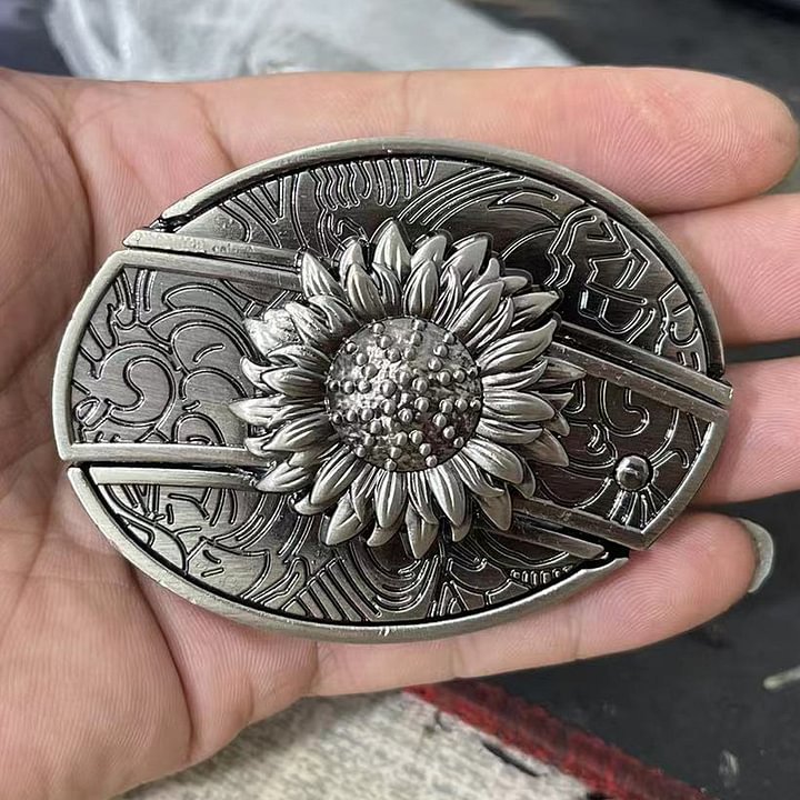 🔥Hot Sale 50% OFF🔥Fashion Punk Women's Genuine Leather Belt With Knife