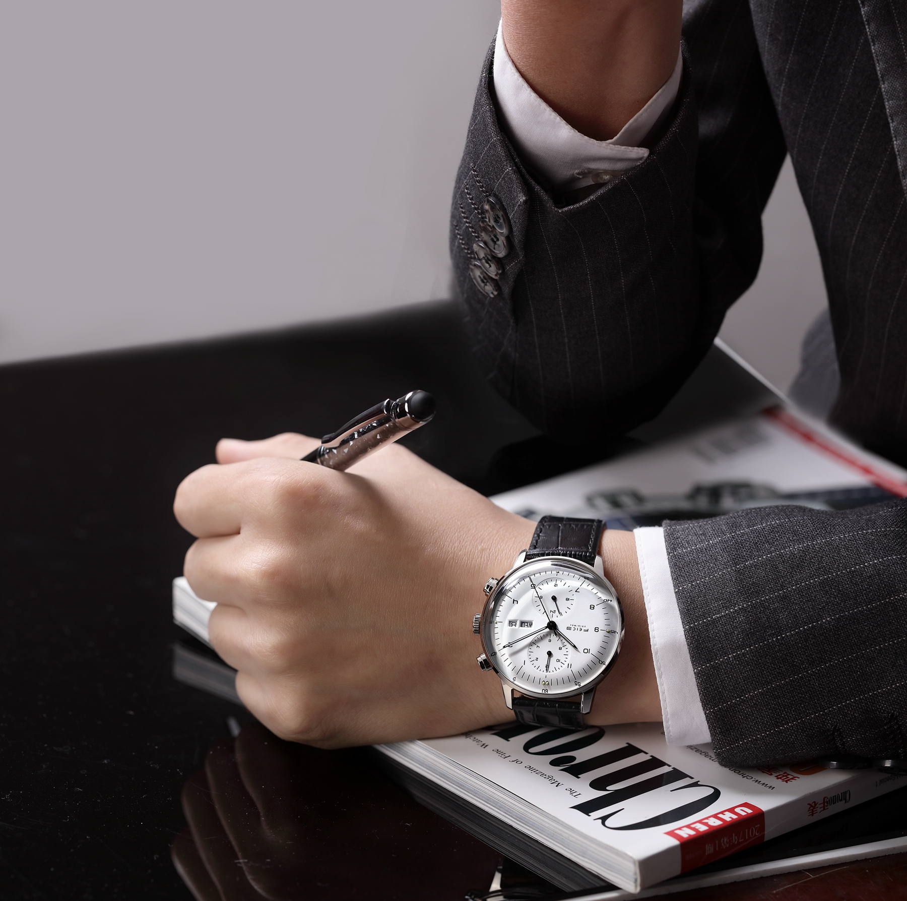 Luxury Stainless Steel Watch with Day-Date Display - FM121