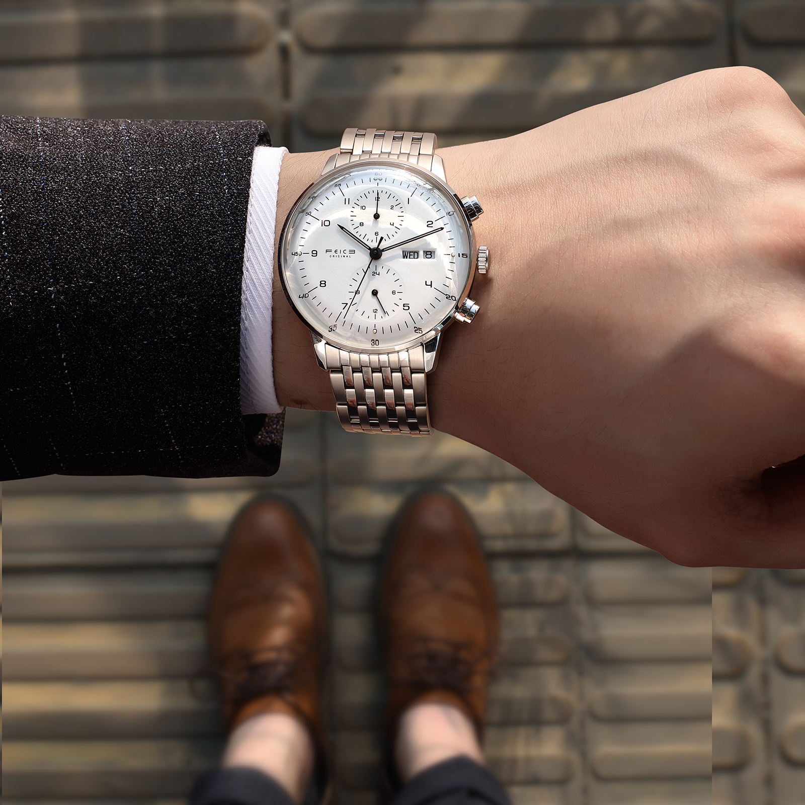 Luxury Stainless Steel Watch with Day-Date Display - FM121