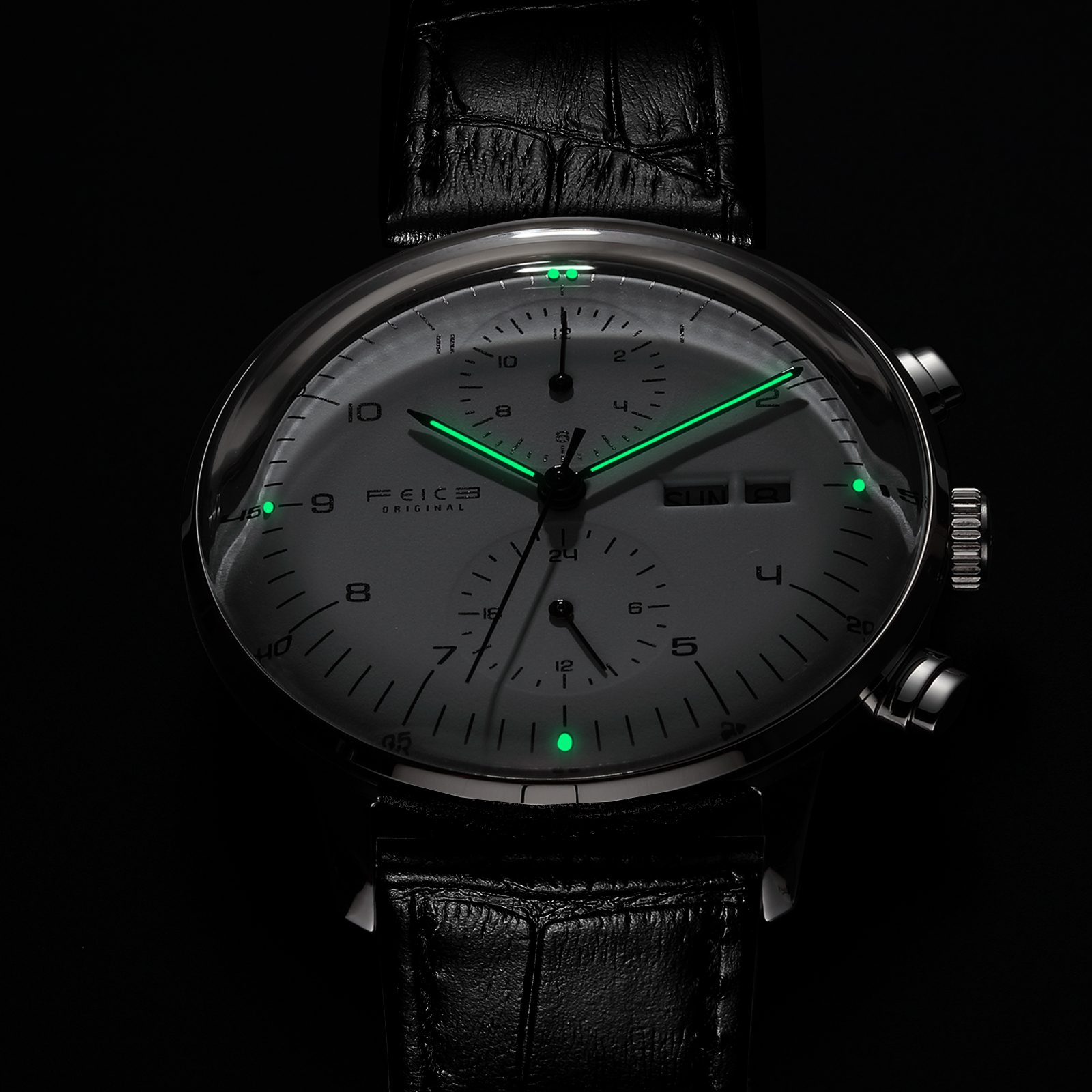 Luxury Stainless Steel Watch with Day-Date Display - FM121