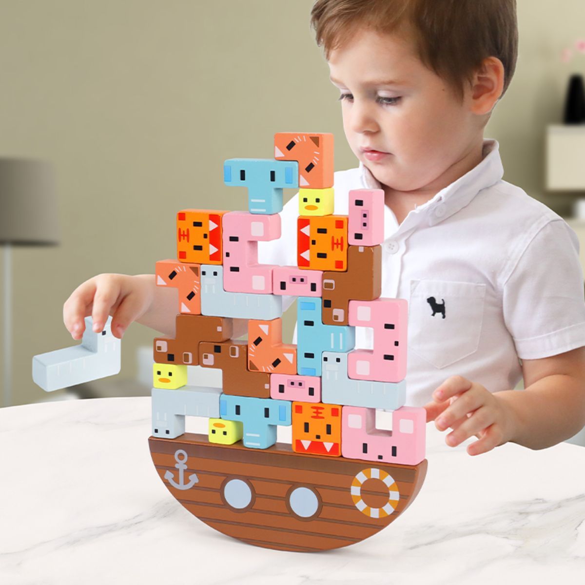 Balanced animal stacking toys, suitable for children aged 1 to 5 years.