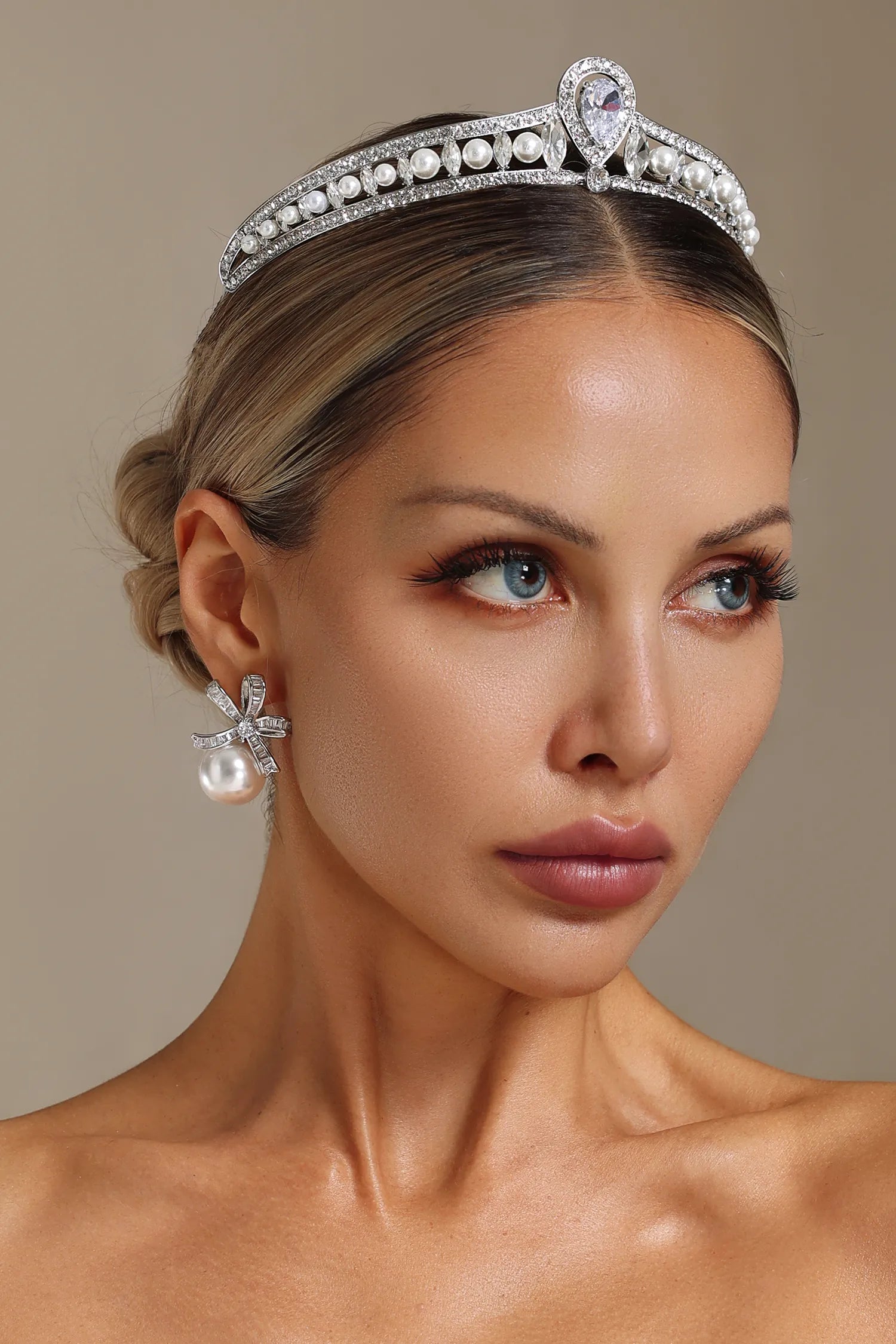 Zandy Diamond Pearl Crown Dress
