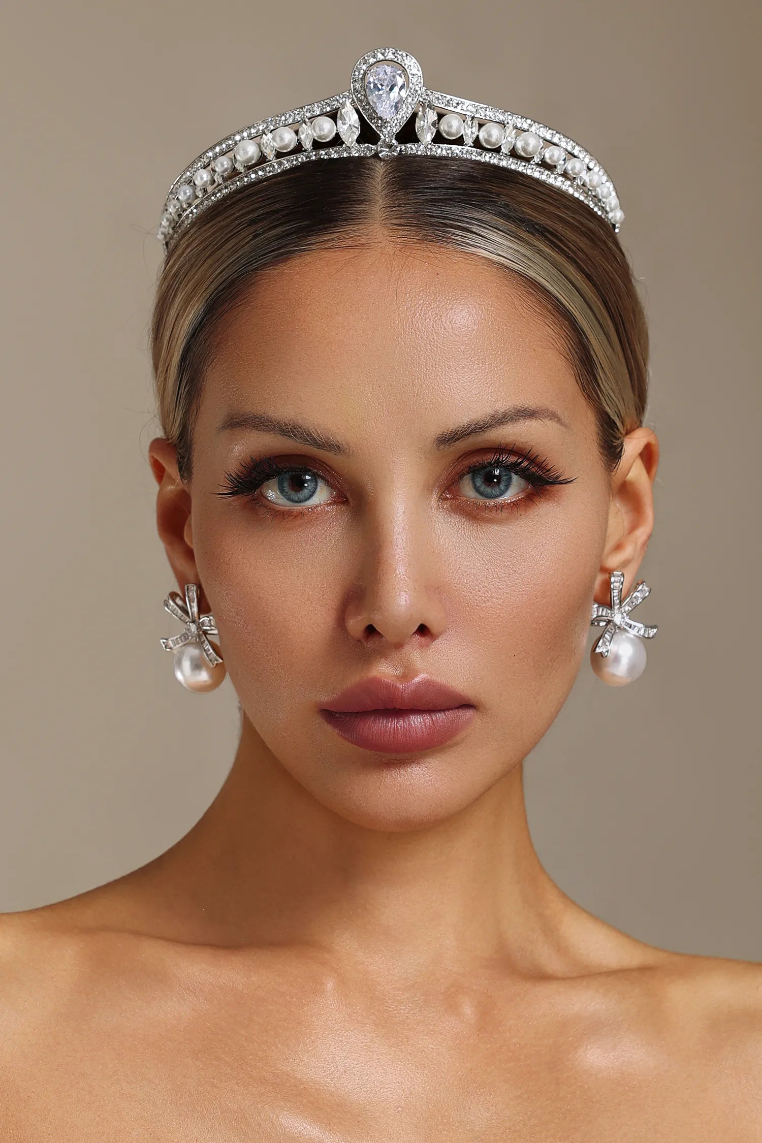 Zandy Diamond Pearl Crown Dress
