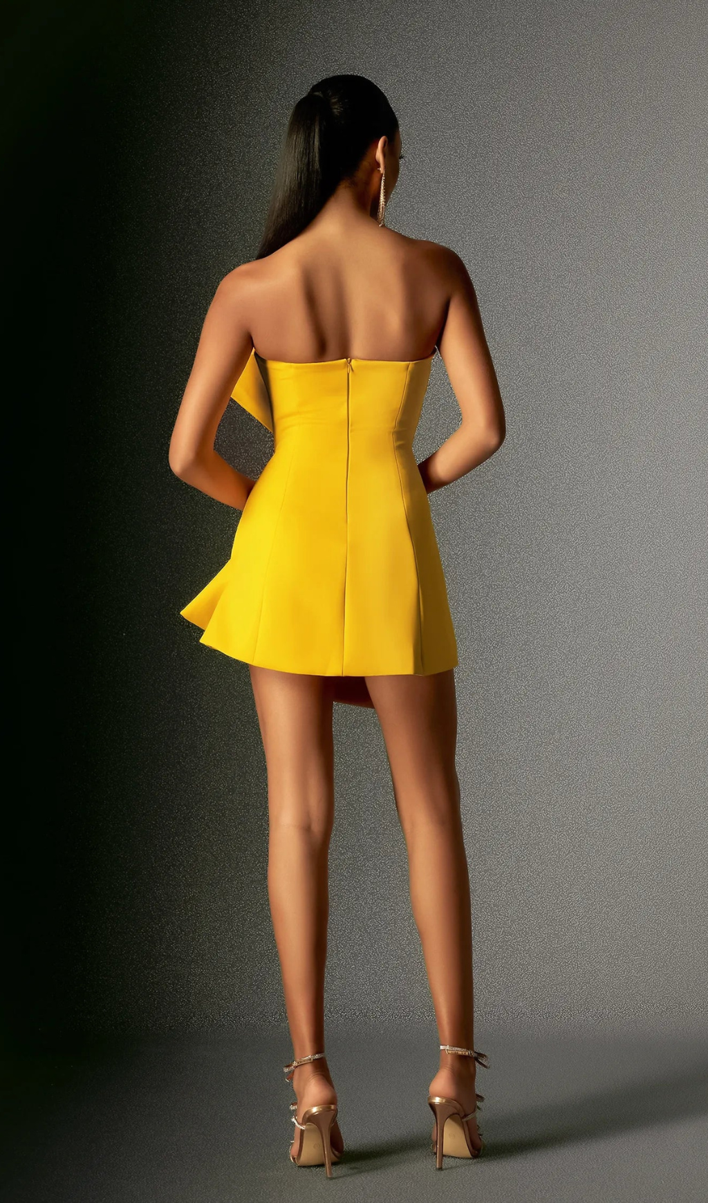 EVANGELINE STRAPLESS BOW MINI DRESS IN YELLOW