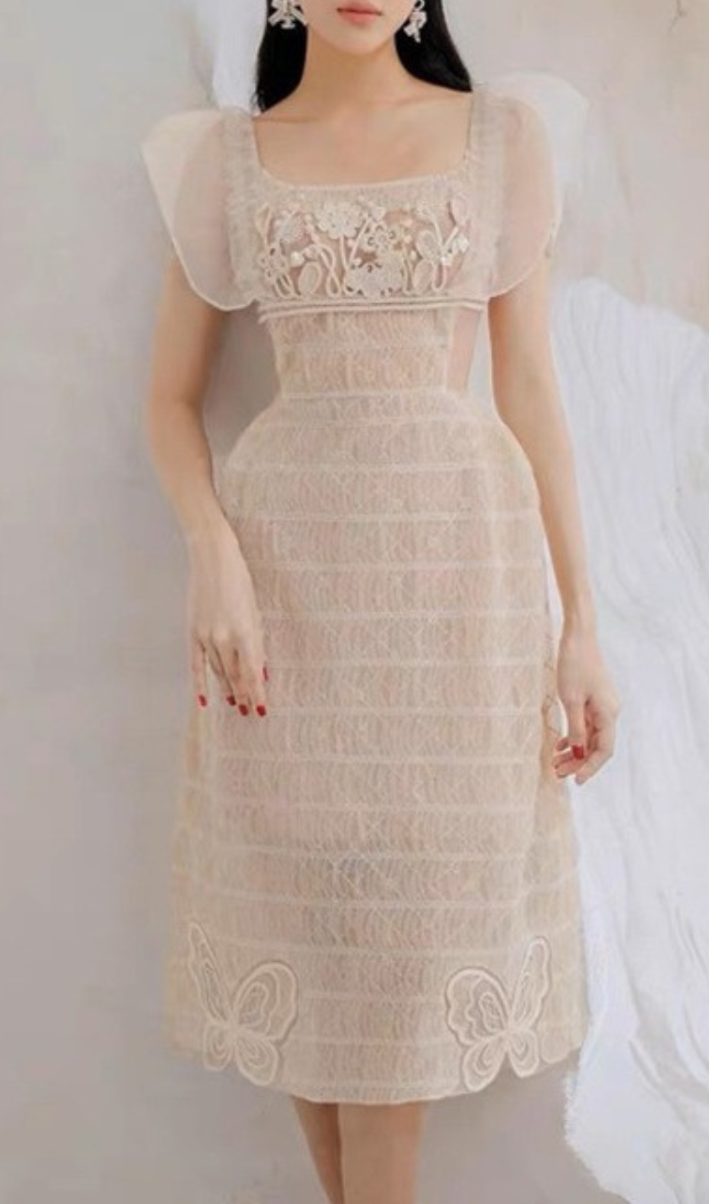 SQUARE NECK LACE MIDI DRESS IN BEIGE-Ownci