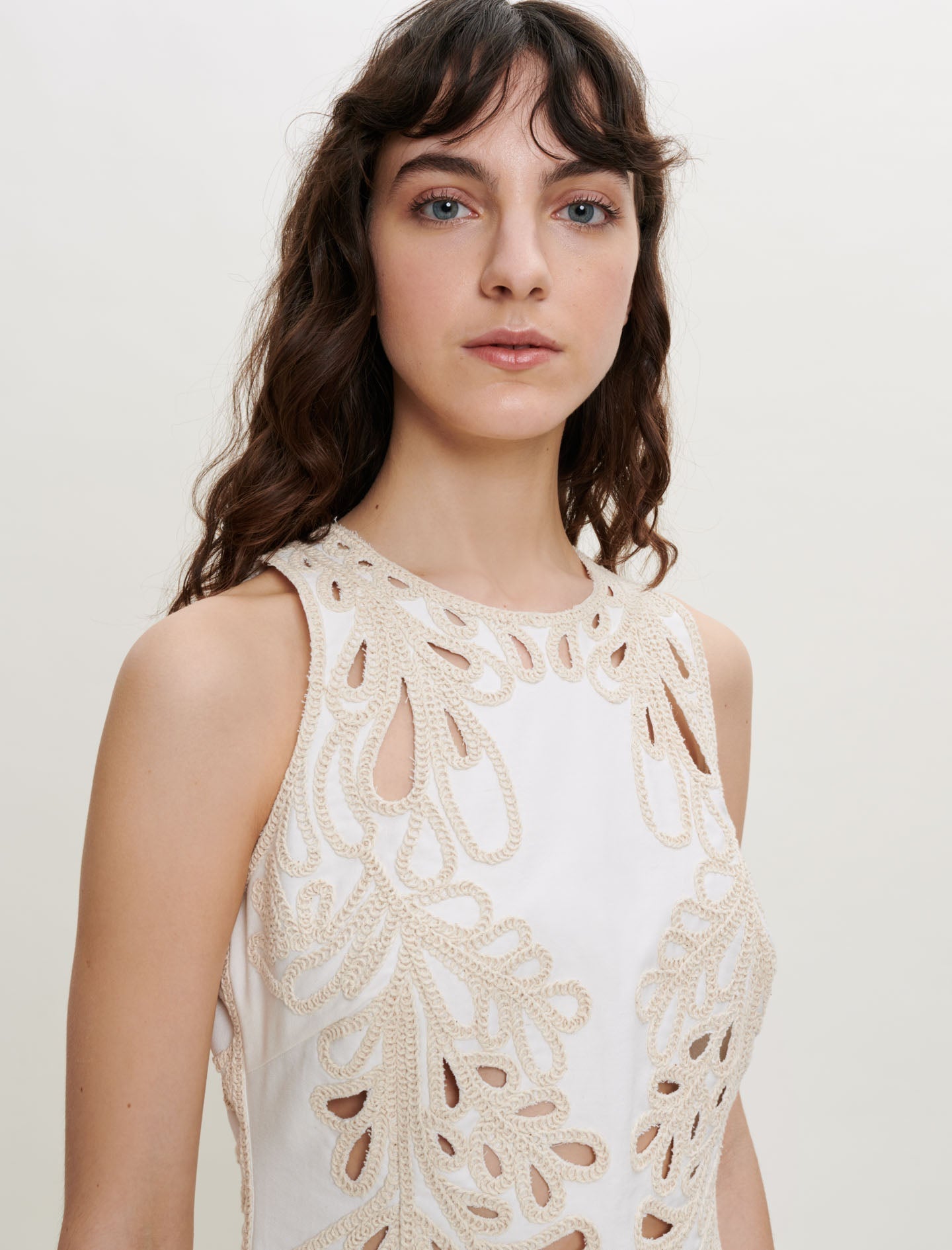 Embroidered Phoenix Tail Hollow Flower Sleeveless Short Dress - white