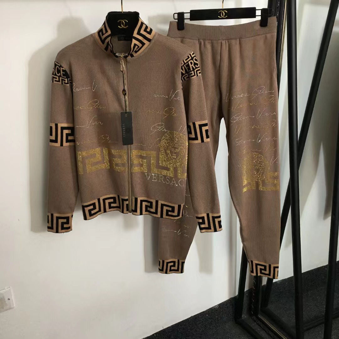 Fashion Women's Letter Printed Suit