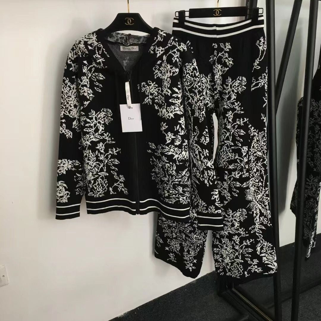 Letter Printed Ladies 2 Piece Suit
