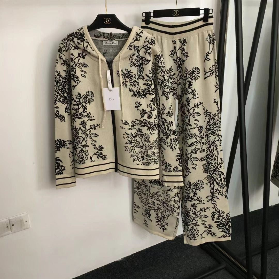 Letter Printed Ladies 2 Piece Suit