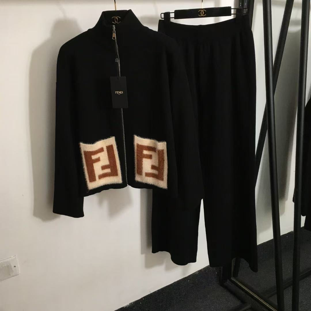 Women's Fashion Letter Printed Suit