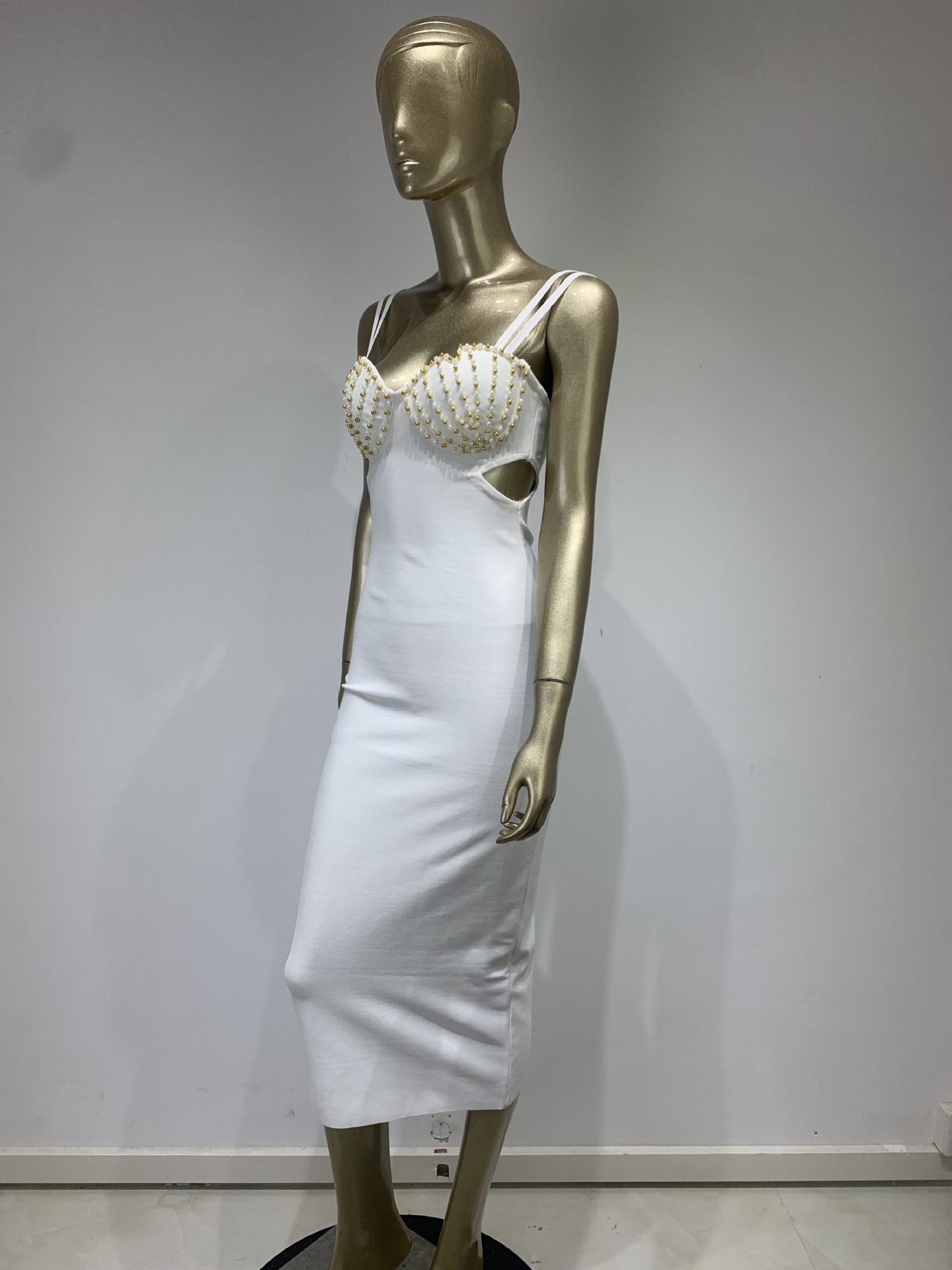 Bandage dress European and American fashion sexy diamond chain halter skirt party party dress-chiquechics