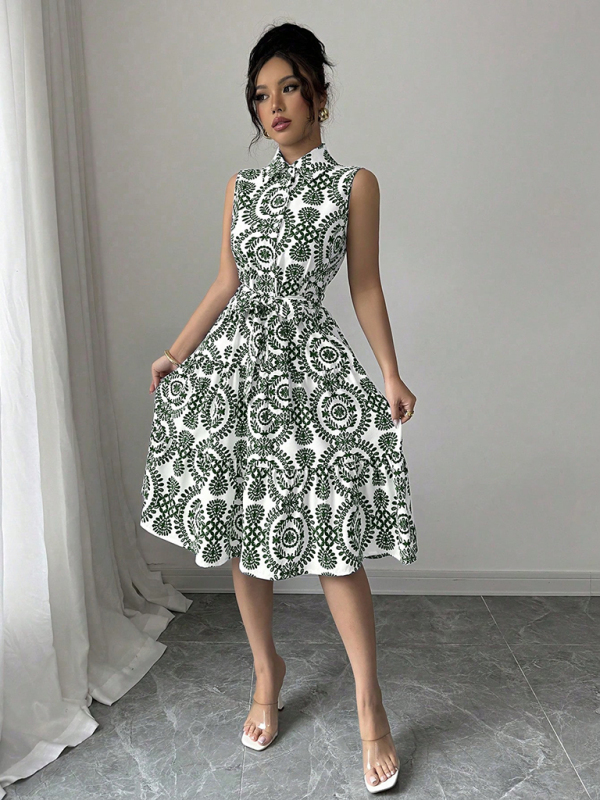 Fashionable off-shoulder waist-binding green printed sleeveless dress-chiquechics