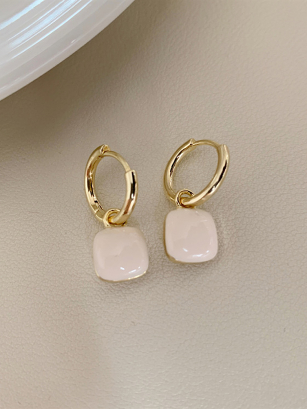 New French drip glaze red love retro earrings-chiquechics