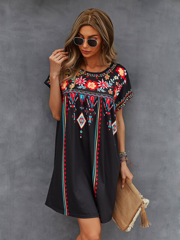 Woman knitted round neck casual holiday short -sleeved dress-chiquechics