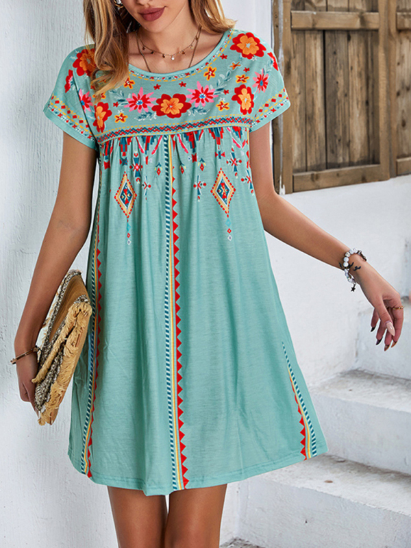 Woman knitted round neck casual holiday short -sleeved dress-chiquechics