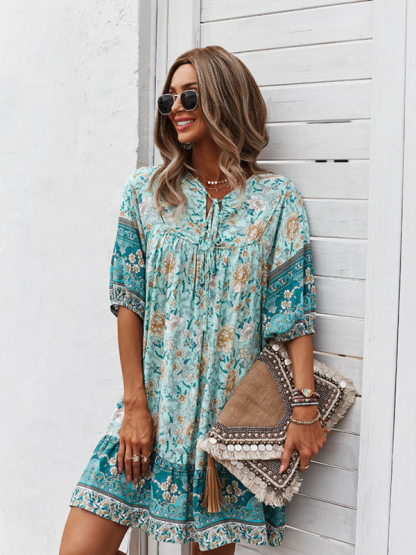 New casual V-neck positioning flower new product loose skirt-chiquechics