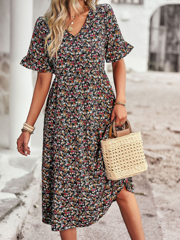 Elegant V-neck short-sleeved holiday dress-chiquechics