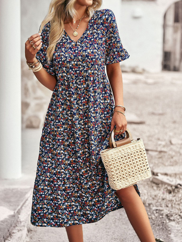 Elegant V-neck short-sleeved holiday dress-chiquechics