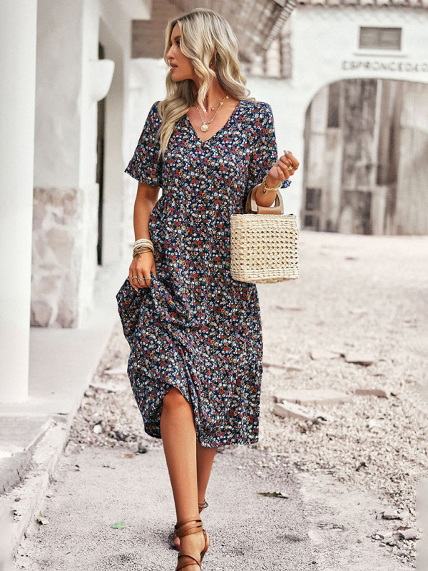Elegant V-neck short-sleeved holiday dress-chiquechics