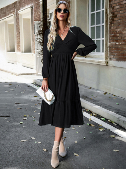 Elegant lace solid color V-neck dress-chiquechics