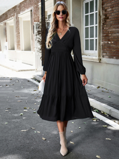 Elegant lace solid color V-neck dress-chiquechics