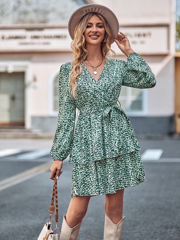 Printed V-neck tie waist long-sleeved dress-chiquechics