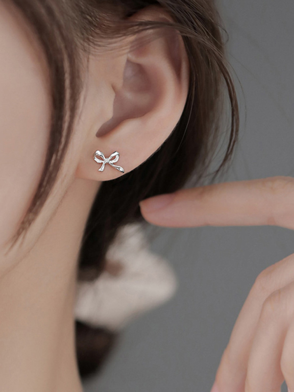 New retro bow earrings, elegant and high-end earrings, simple earrings for women-chiquechics