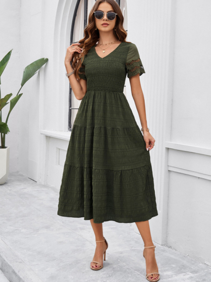 New solid color short sleeve V-neck dress-chiquechics