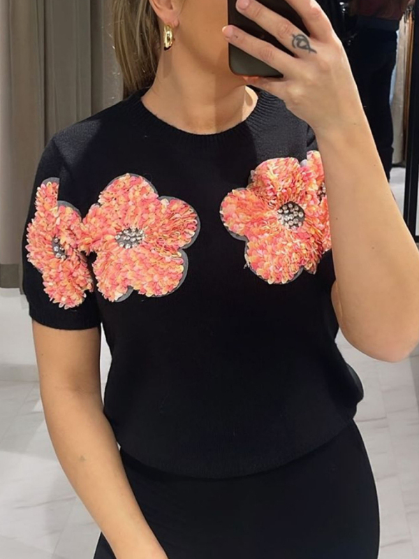 New contrasting flower sweet pink round neck short-sleeved sweater-chiquechics
