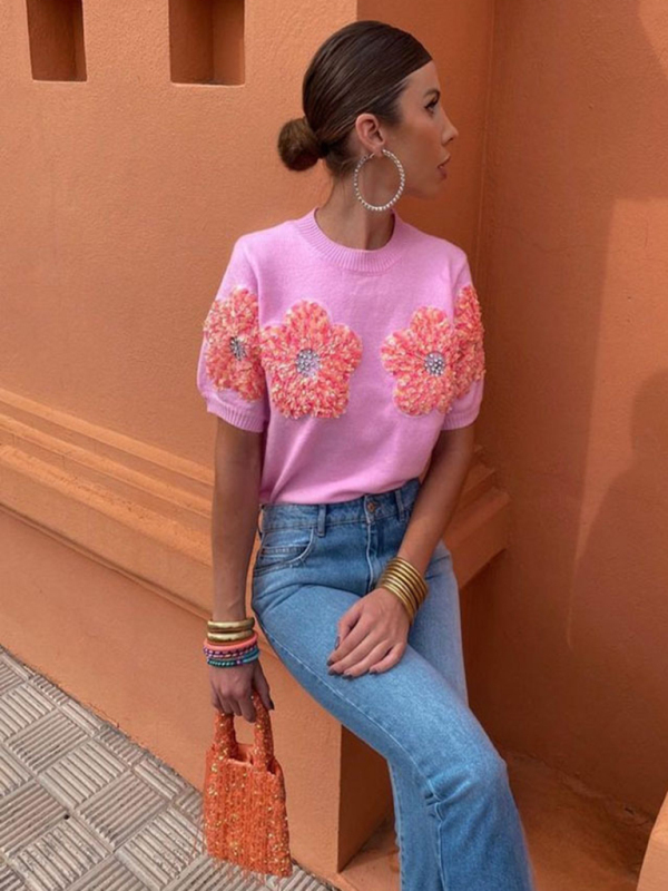 New contrasting flower sweet pink round neck short-sleeved sweater-chiquechics