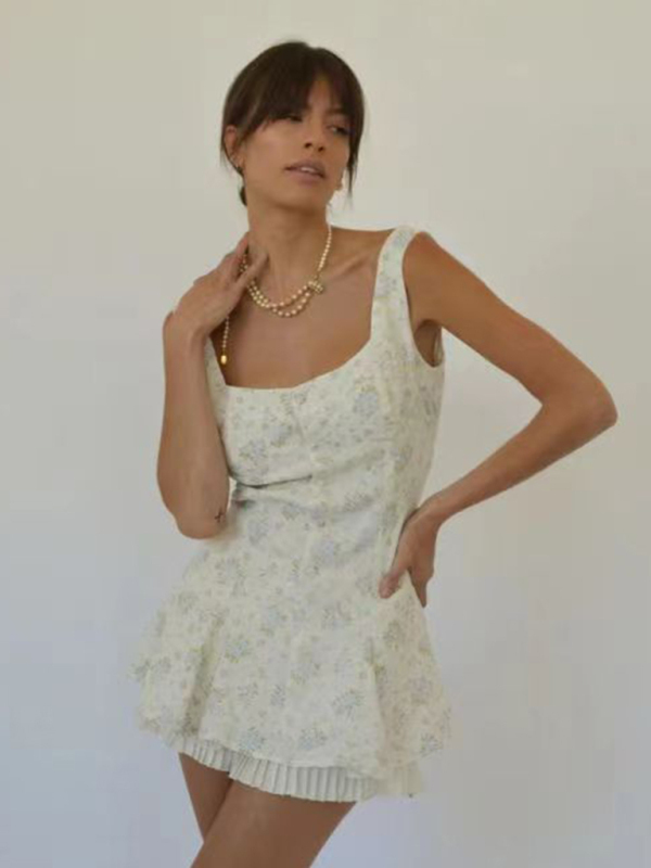 New style comfortable, casual and sexy small floral hem pleated suspender dress-chiquechics