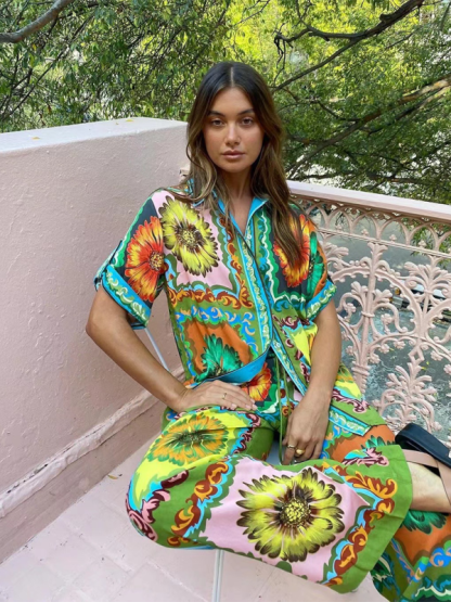 Fashionable personalized printed short-sleeved holiday casual loose two-piece set-chiquechics