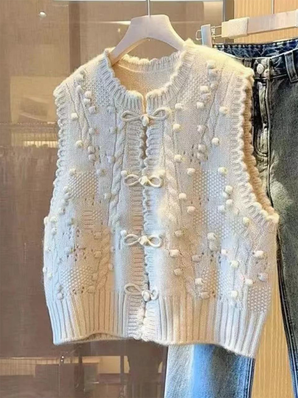 Three-dimensional buckle design lace collar knitted vest loose soft waxy layered top vest-chiquechics