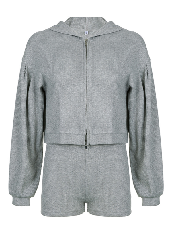 {Women's Fashion}-chiquechics