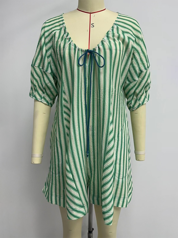 Short-sleeved striped jumpsuit, slim and casual, loose deep V wide-leg short jumpsuit-chiquechics