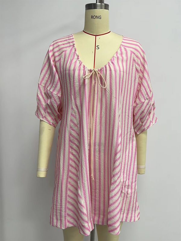 Short-sleeved striped jumpsuit, slim and casual, loose deep V wide-leg short jumpsuit-chiquechics