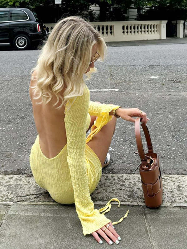 New fashion simple round neck long sleeve hot girl sexy big back tight hip dress-chiquechics